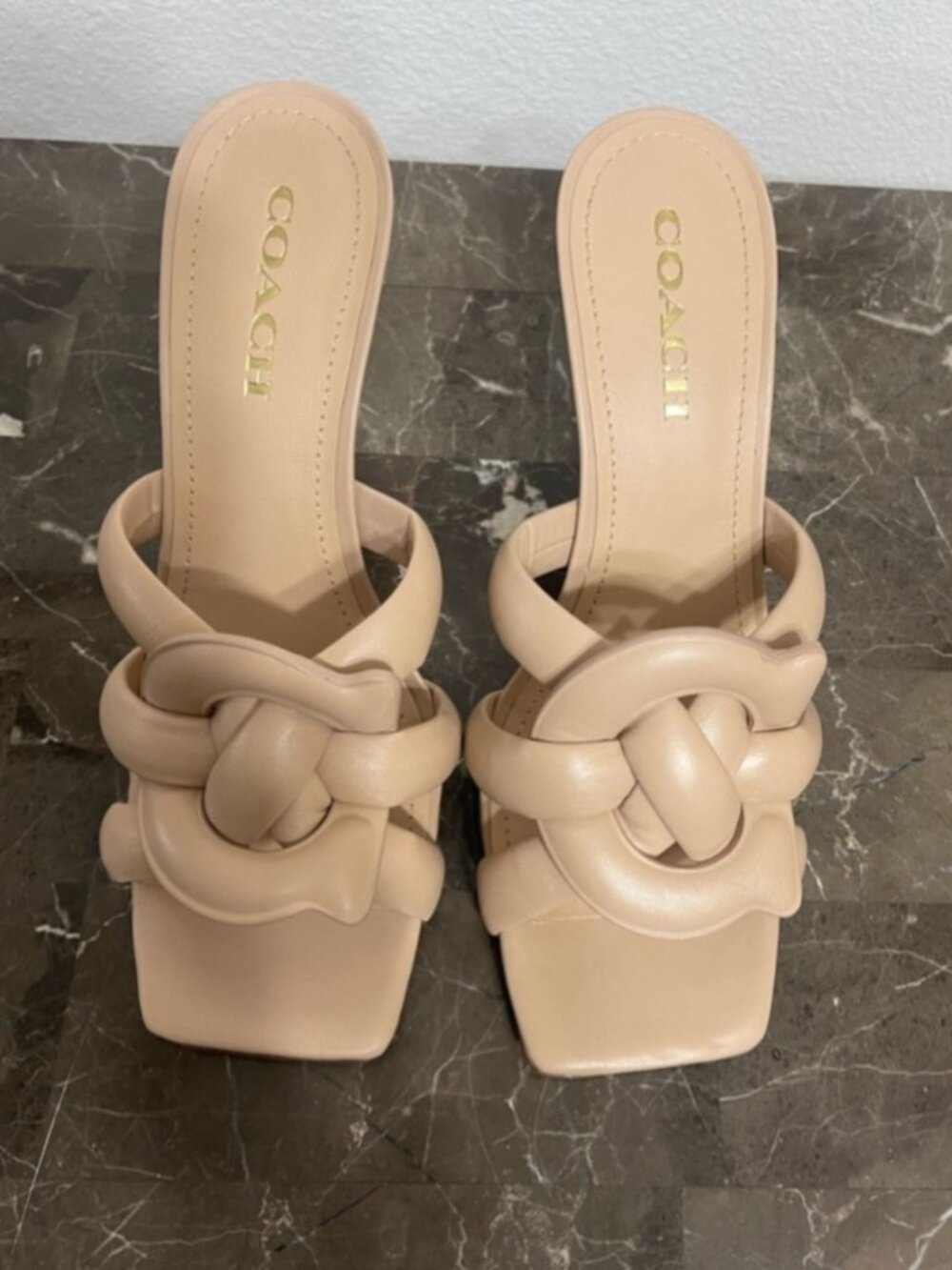 Coach Kellie Sandals size 8.5 New with box - Picture 2 of 3